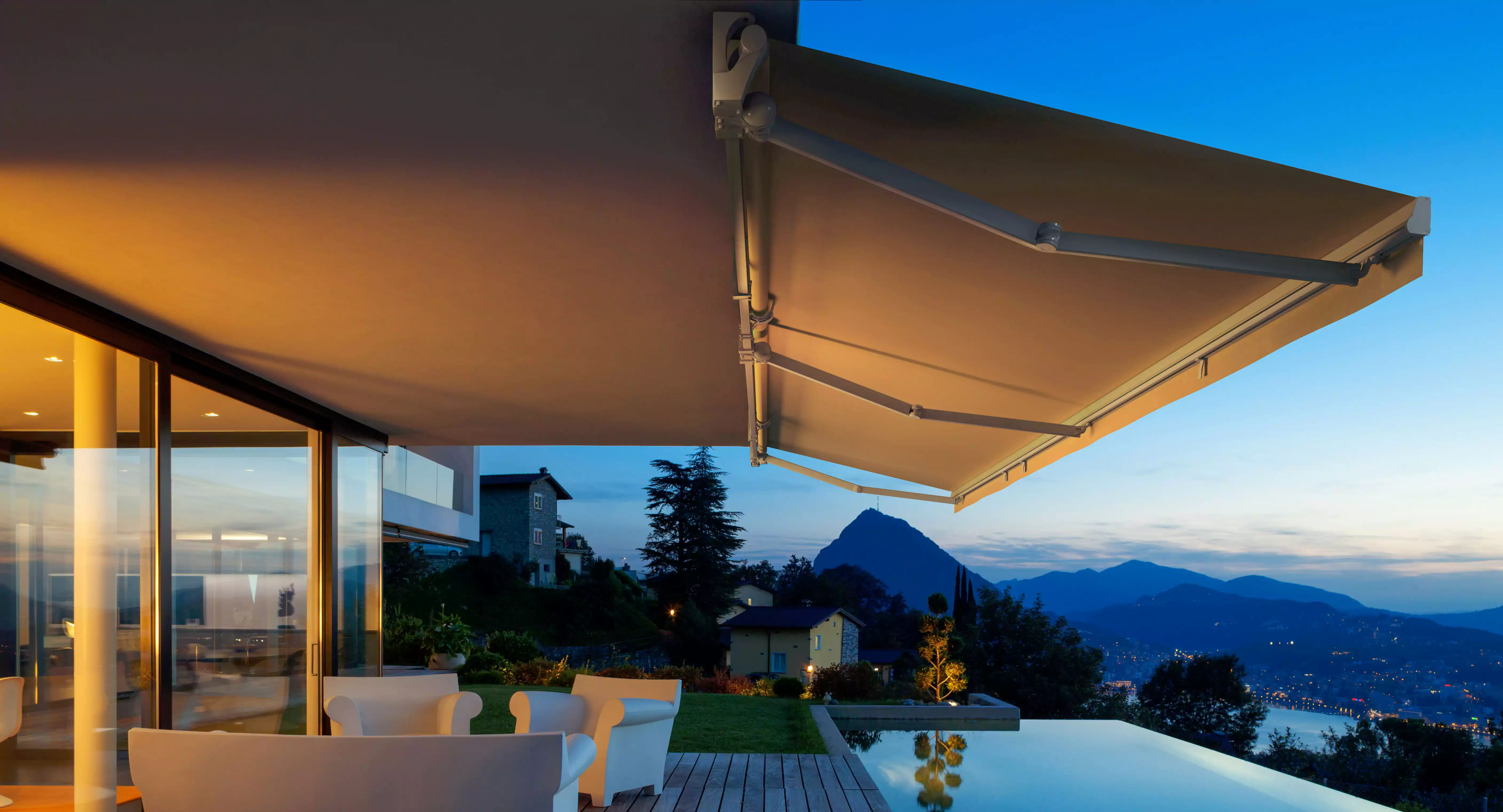 Brasilia Athena Retractable Awning Product Image